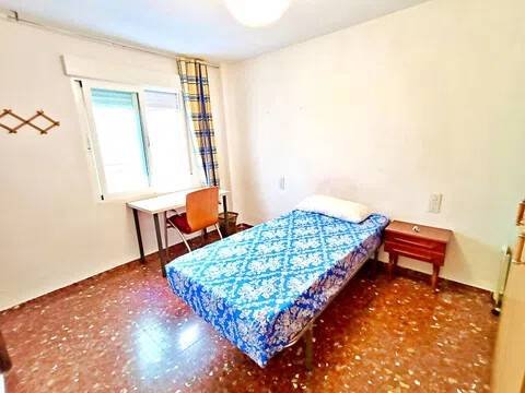 Habitación 90 m², Granada