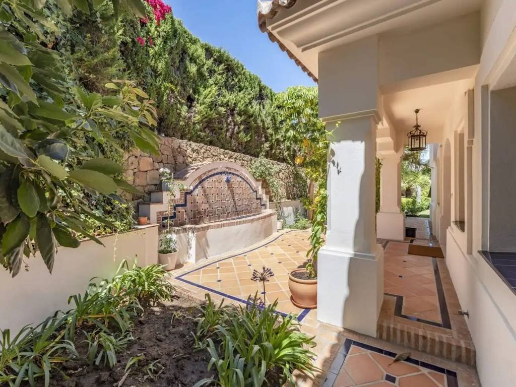 Haus 621 m² in Marbella