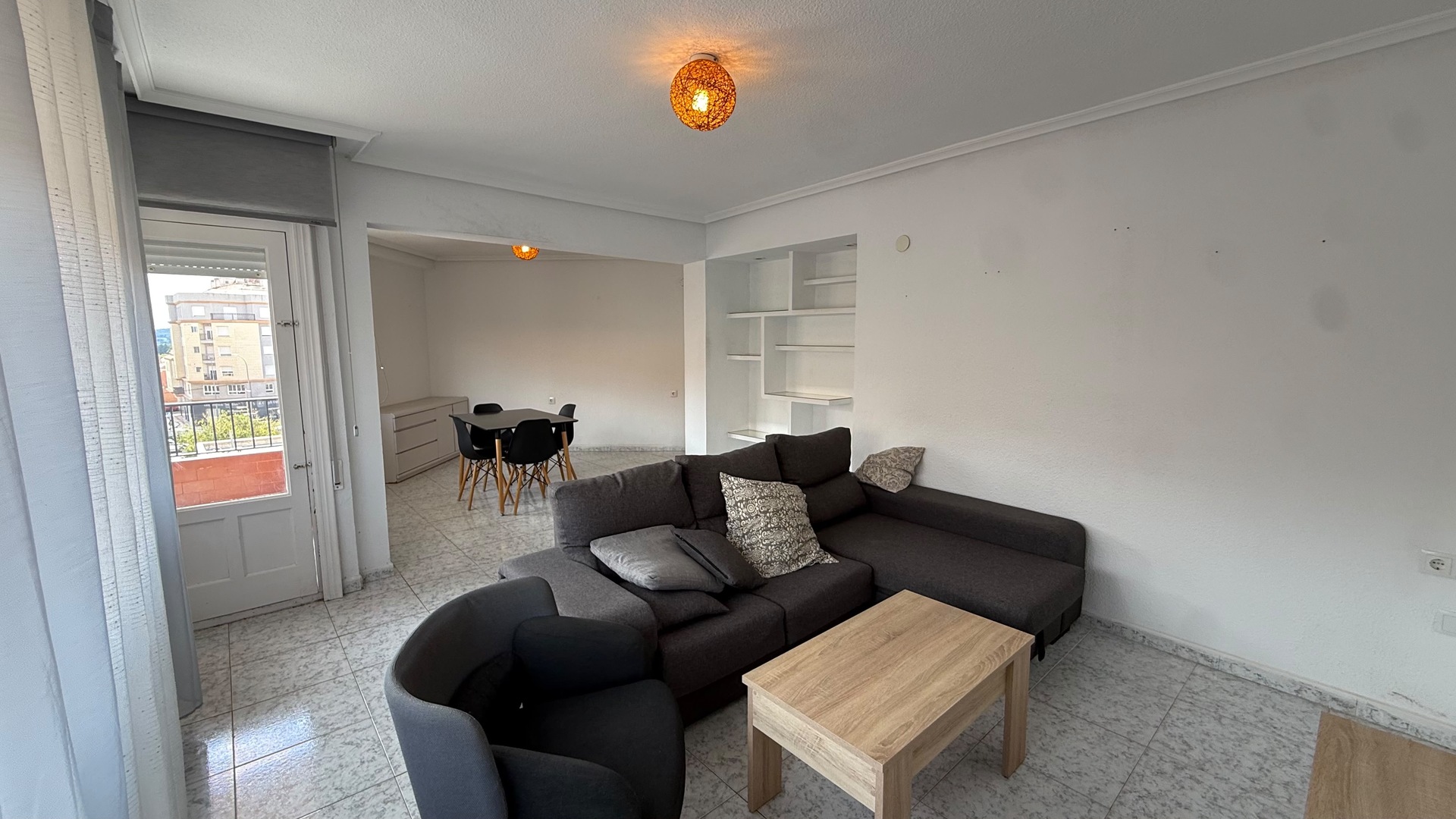 Piso de 80 m² en Sax