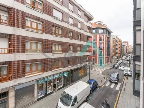 Piso de 107 m² en Gijón