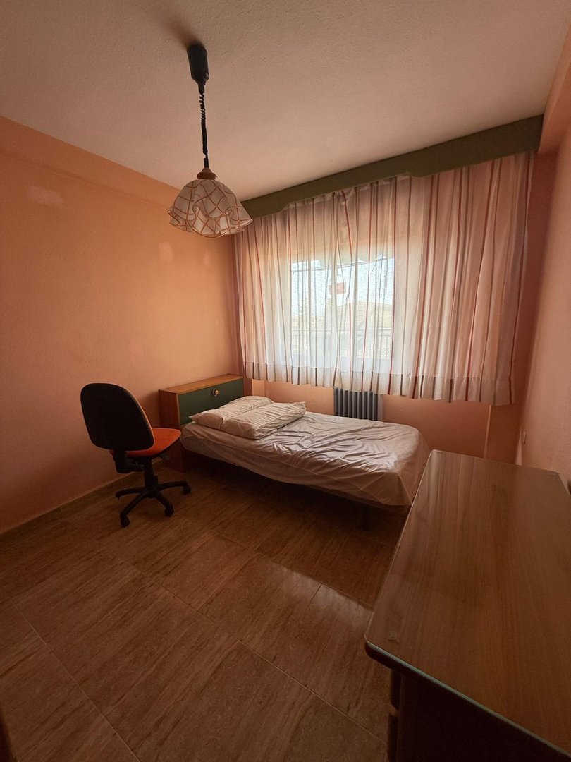 Piso de 85 m² en Granada