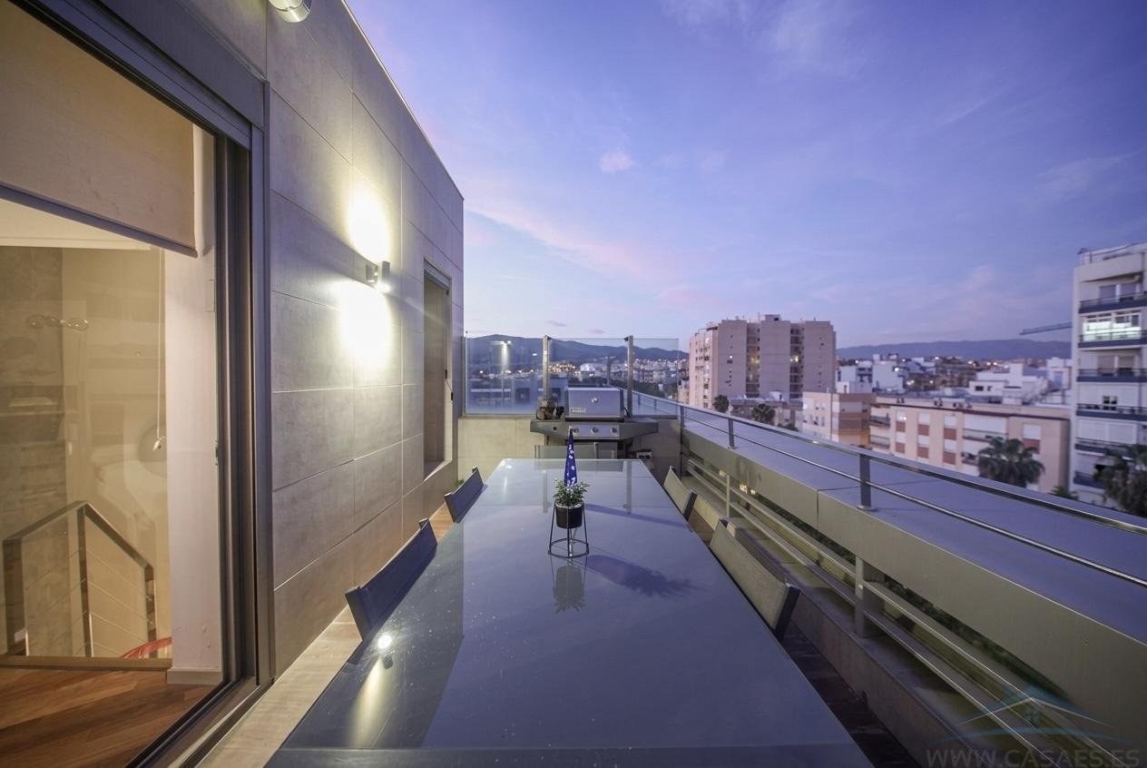 Piso de 110 m² en Almería