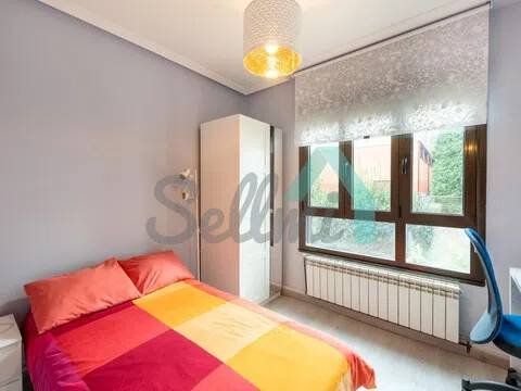 Piso de 80 m² en Oviedo