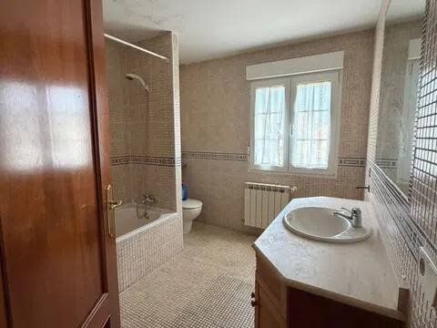 Casa de 341 m² en Los Molinos