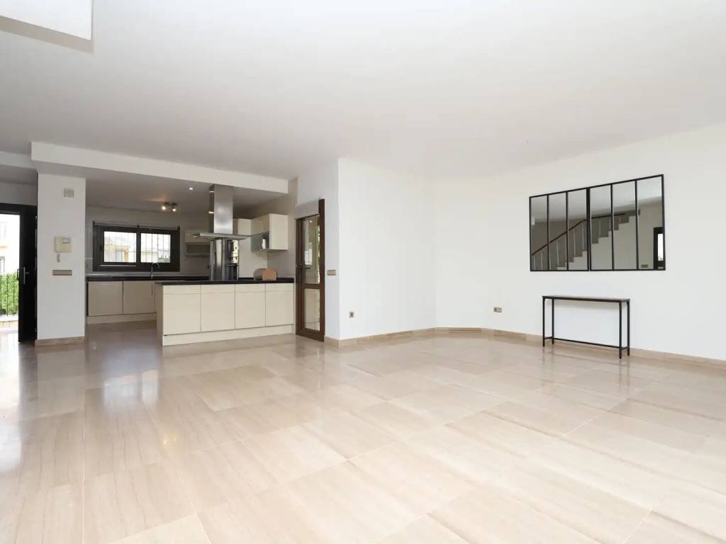 House 335 m² in Mijas