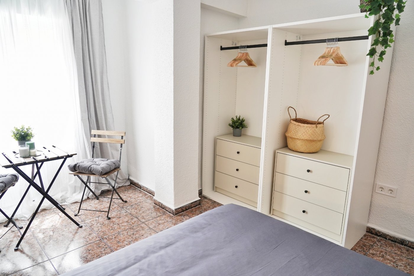 Zimmer 77 m², Valencia