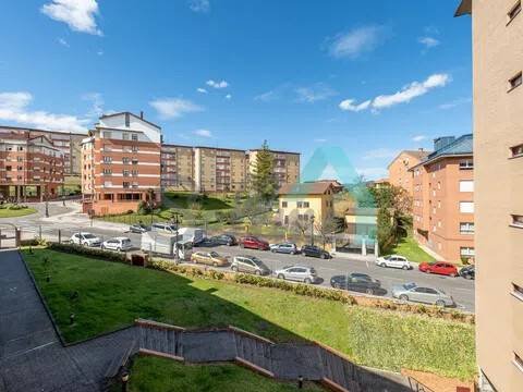 Pis de 91 m² a Oviedo