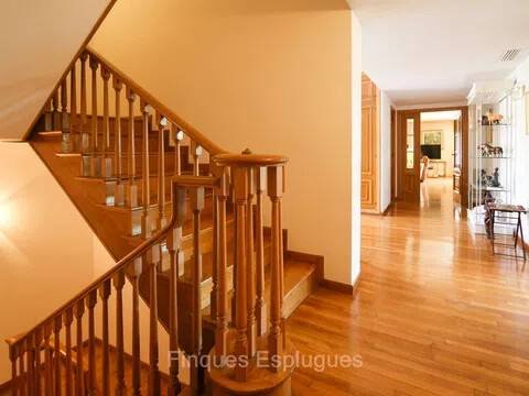 Casa de 619 m² en Esplugues de Llobregat