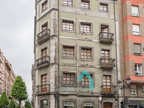 Piso de 58 m² en Oviedo