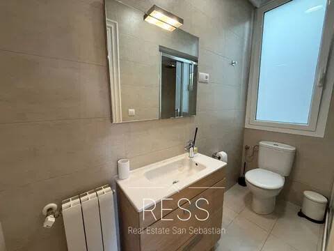 Piso de 90 m² en San Sebastián