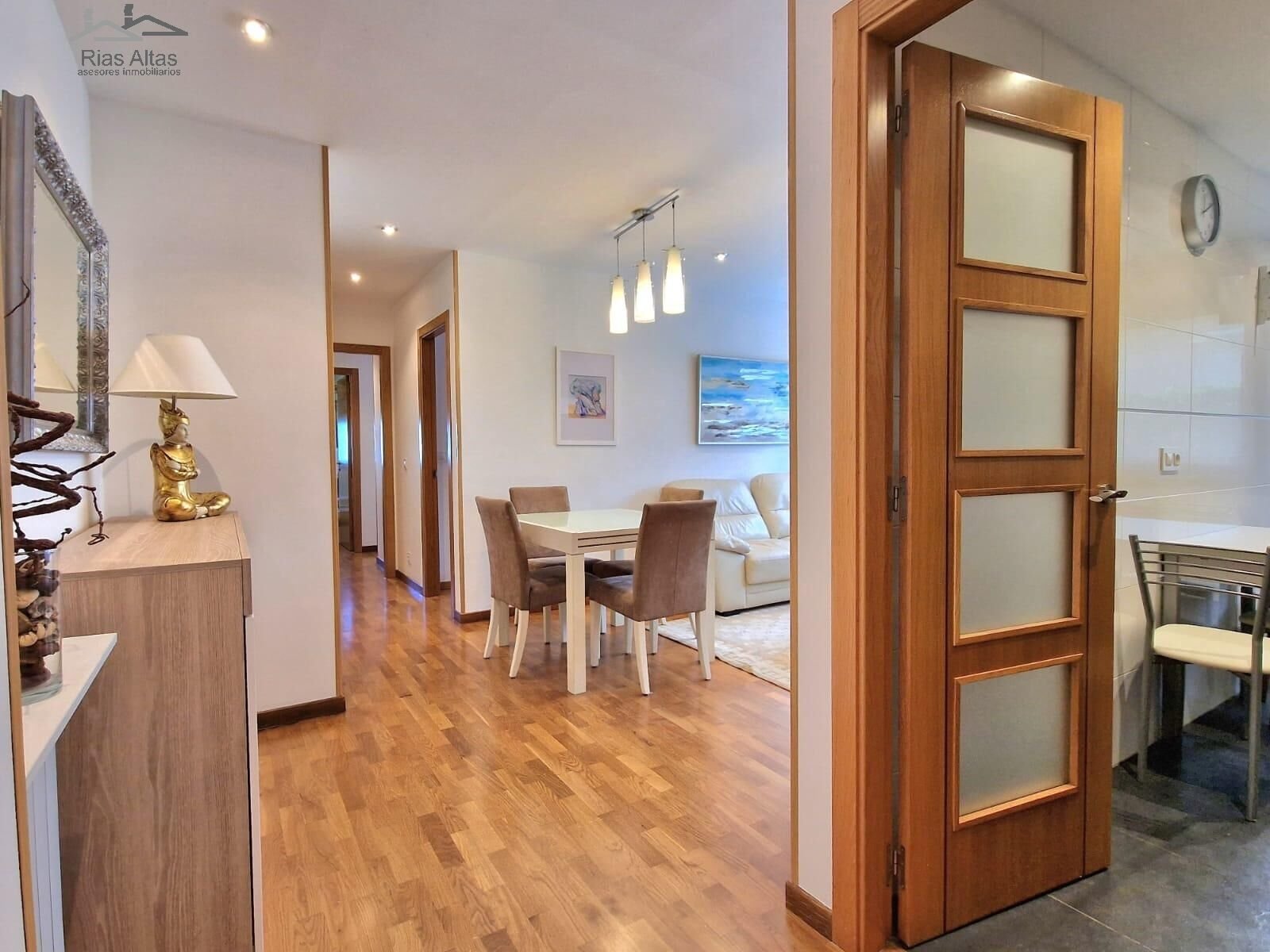Flat 68 m² in Oleiros