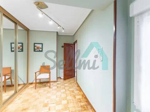 Piso de 78 m² en Oviedo