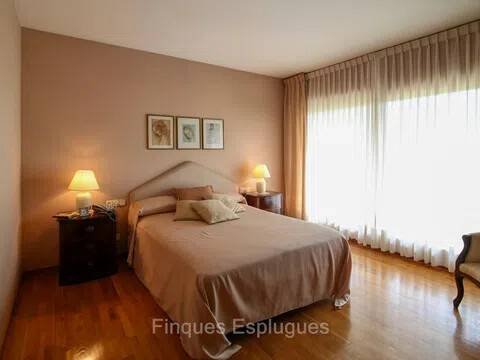 Casa de 619 m² en Esplugues de Llobregat