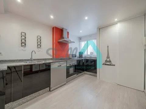 Piso de 90 m² en Oviedo