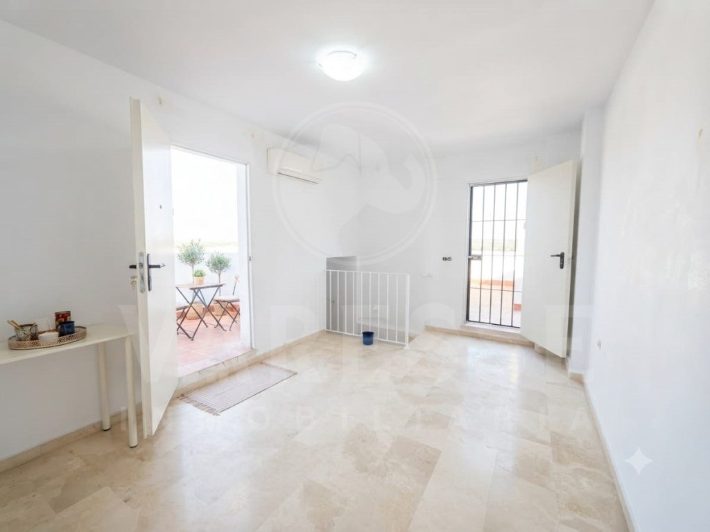 Piso de 74 m² en Aznalcázar