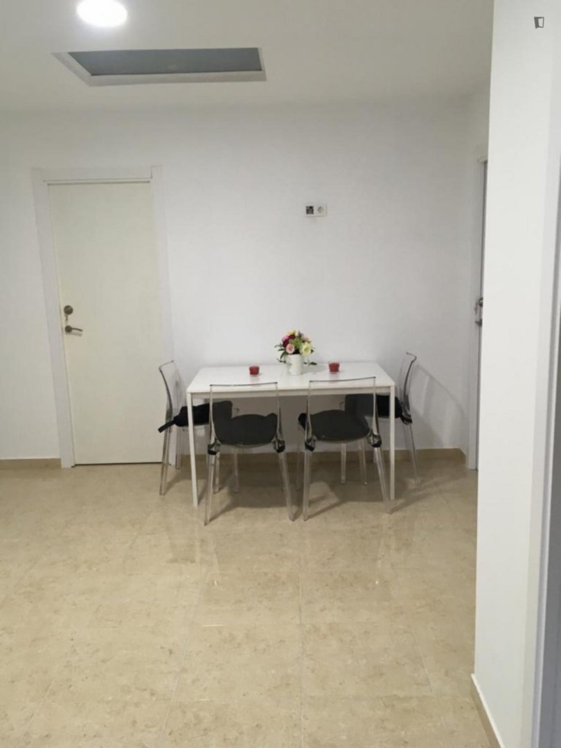 Chambre à louer, Valence