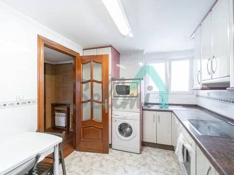 Piso de 85 m² en Oviedo