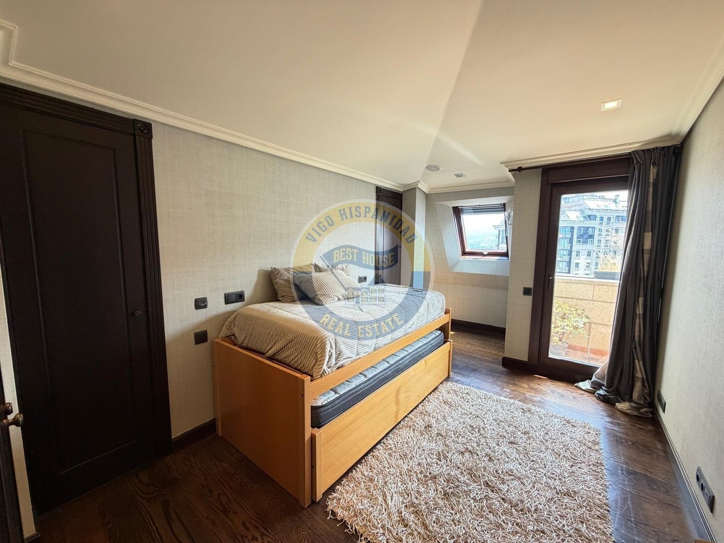 Piso de 250 m² en Vigo