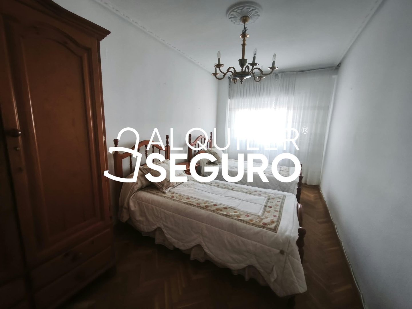 Piso de 90 m² en Zaragoza