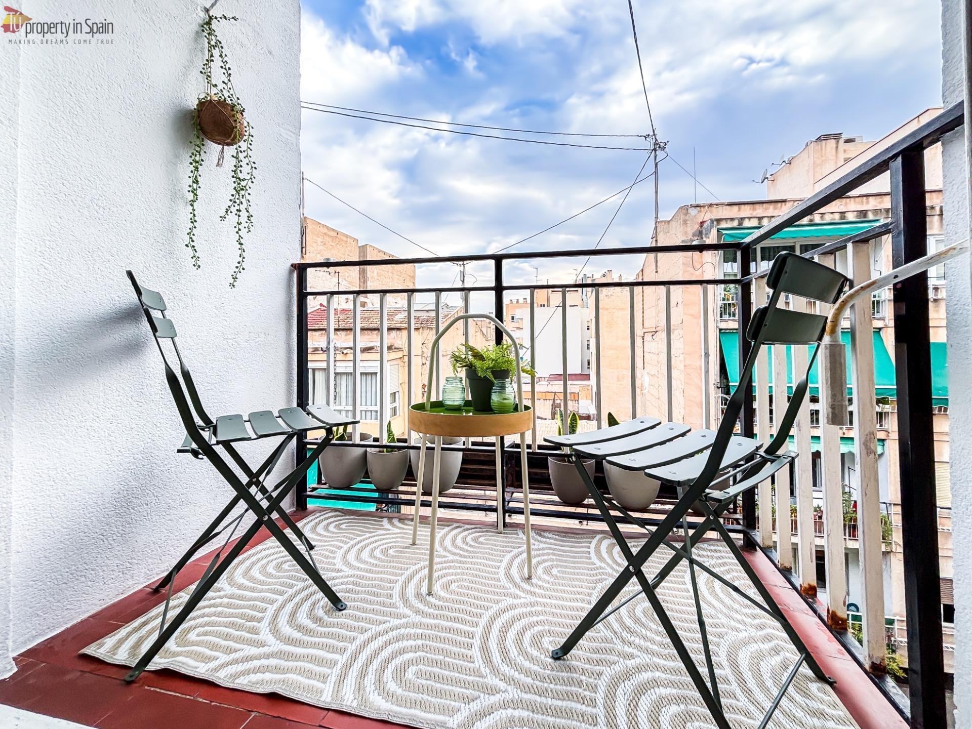 Habitación 84 m², Alicante