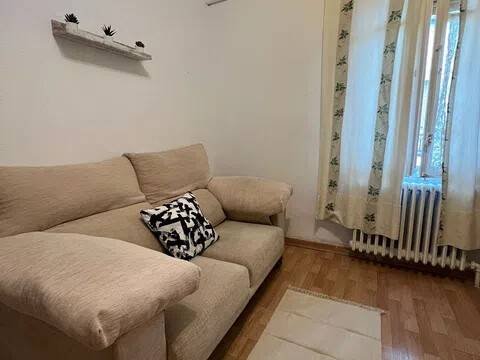 Habitación 115 m², Jaca