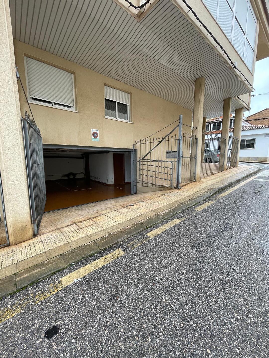 Piso de 100 m² en Cáceres