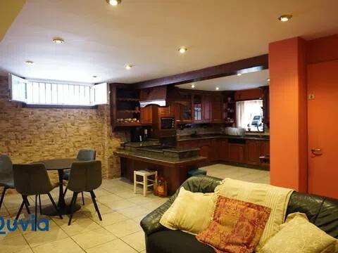 Habitación 260 m², Oleiros