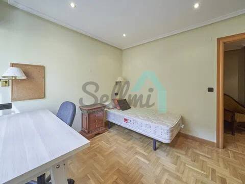 Wohnung 130 m² in Oviedo