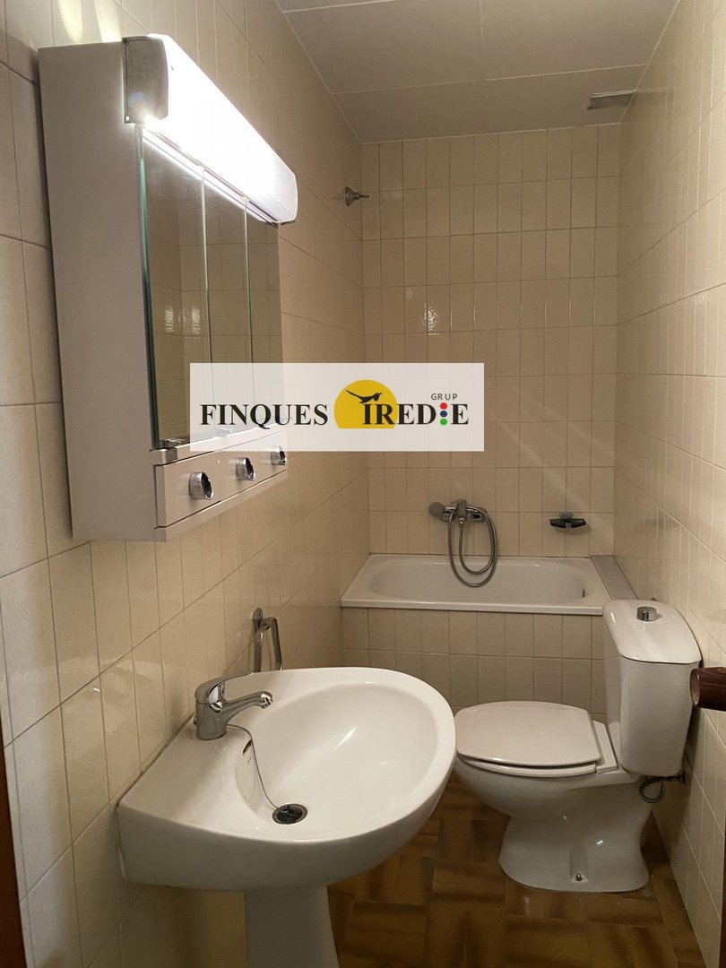 Casa de 712 m² en l'Aldea
