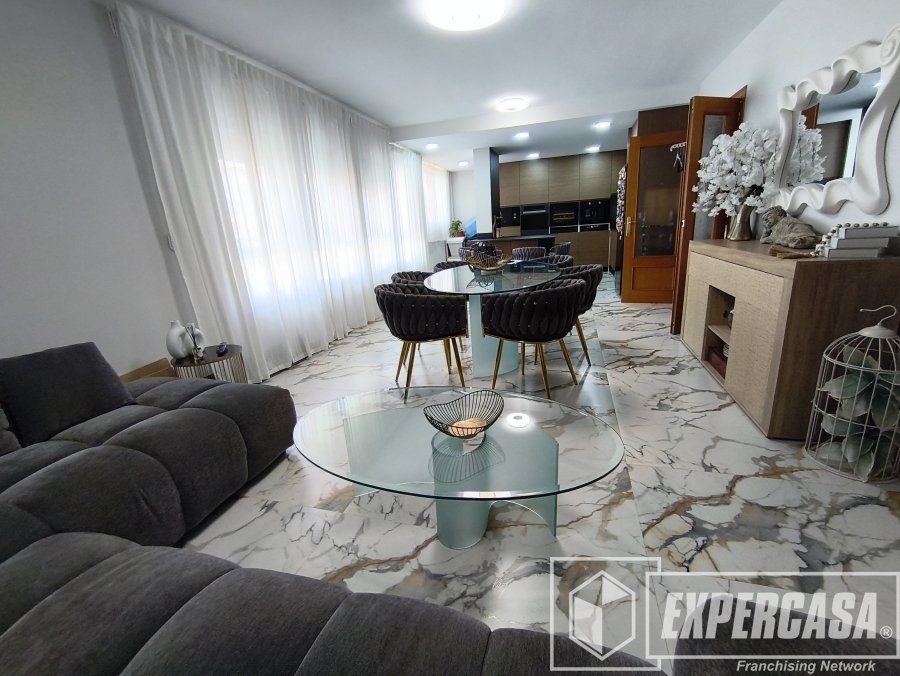 Piso de 128 m² en Manises