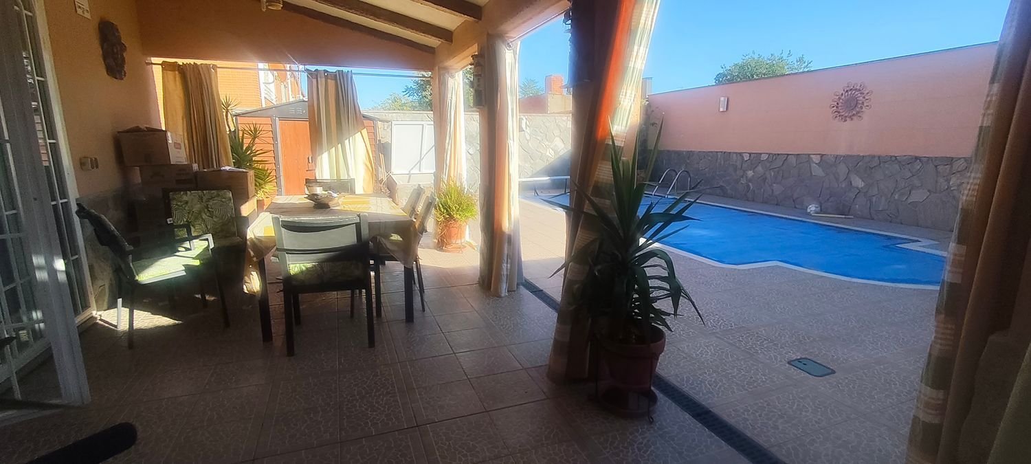Casa de 175 m² a Las Ventas de Retamosa
