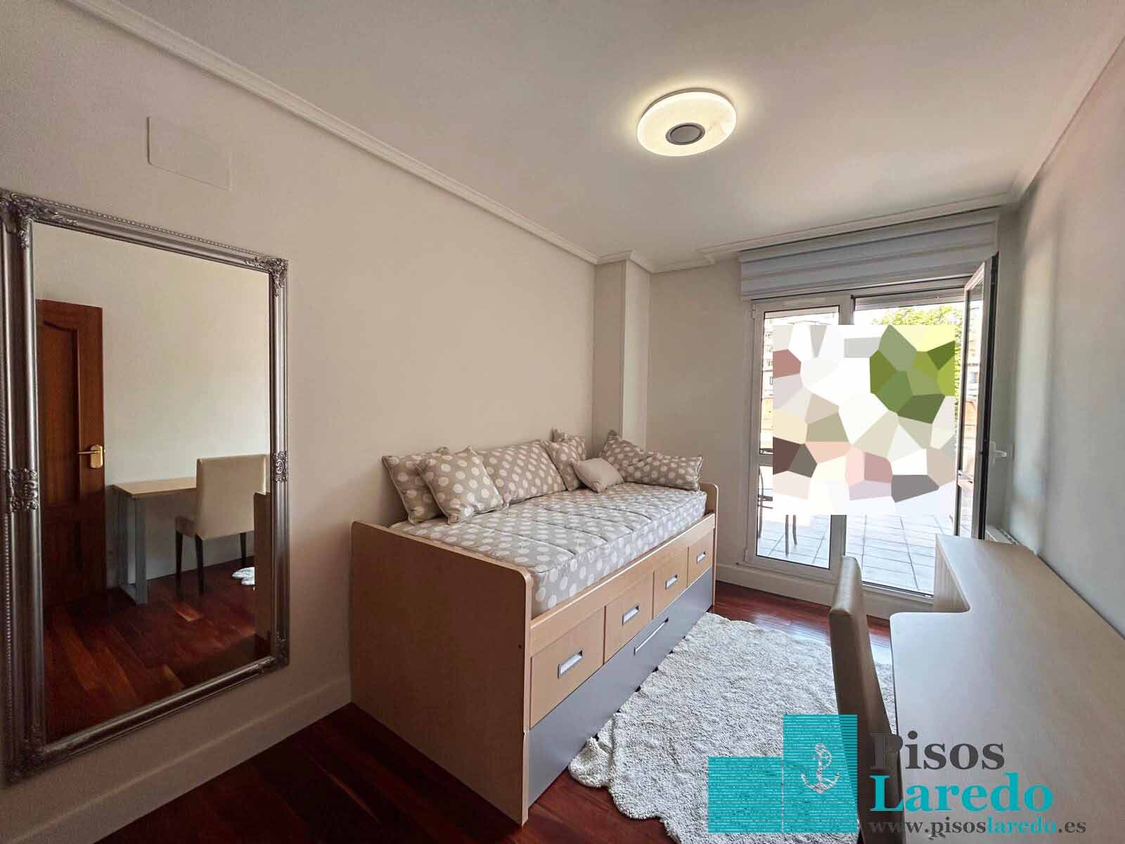 Piso de 190 m² en Laredo