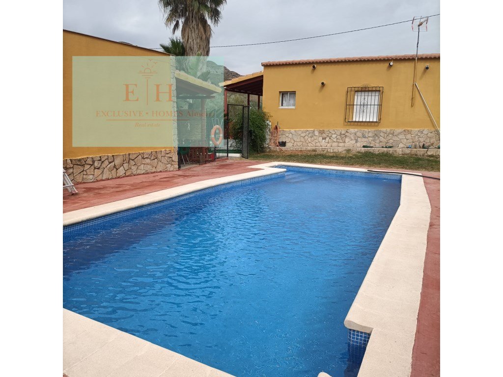 Casa de 79 m² en Lubrín