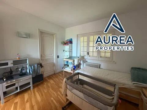 Haus 357 m² in Esplugues de Llobregat