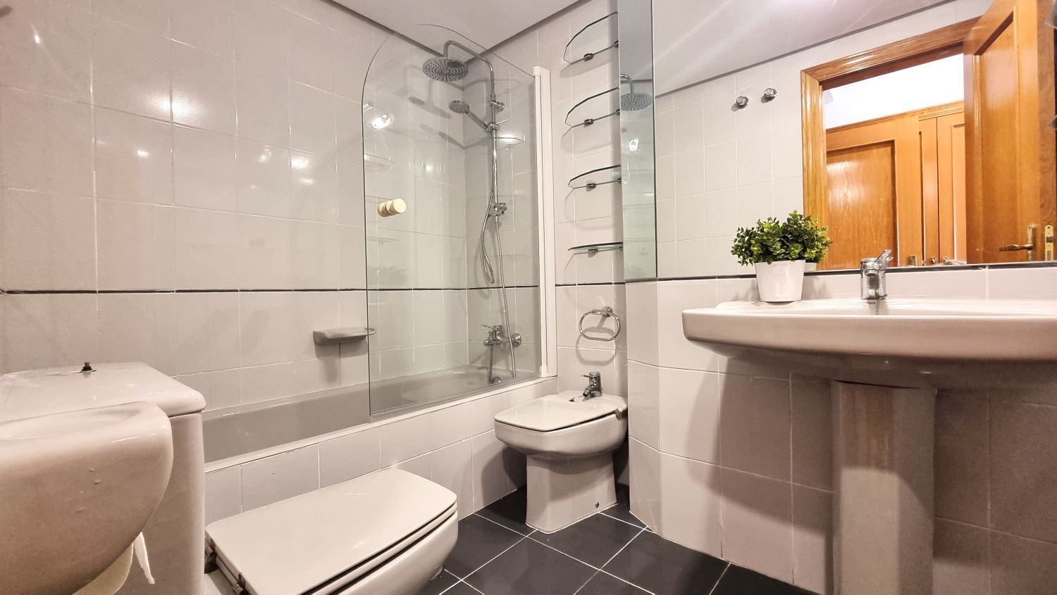 Piso de 80 m² en Oviedo