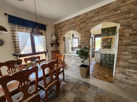 Casa de 100 m² en Alhama de Almería