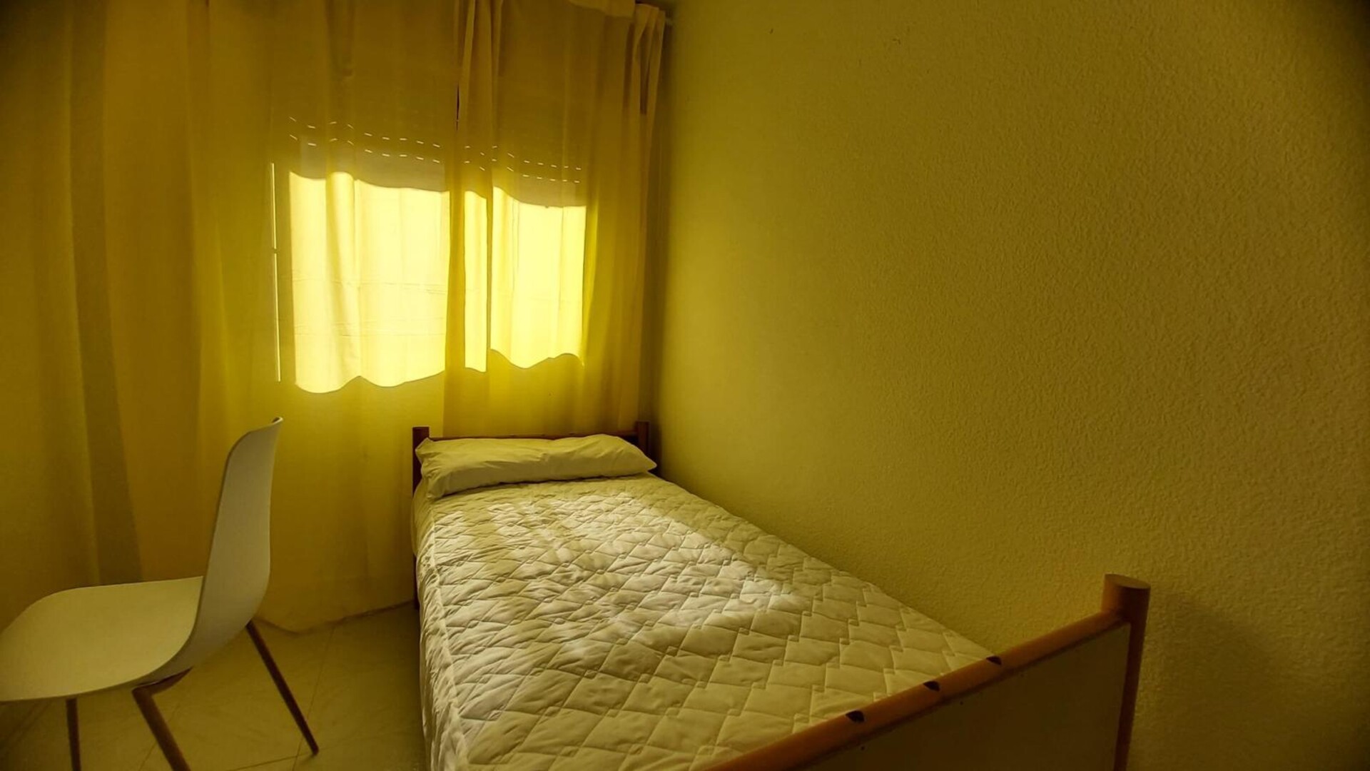 Habitación 189 m², Almería