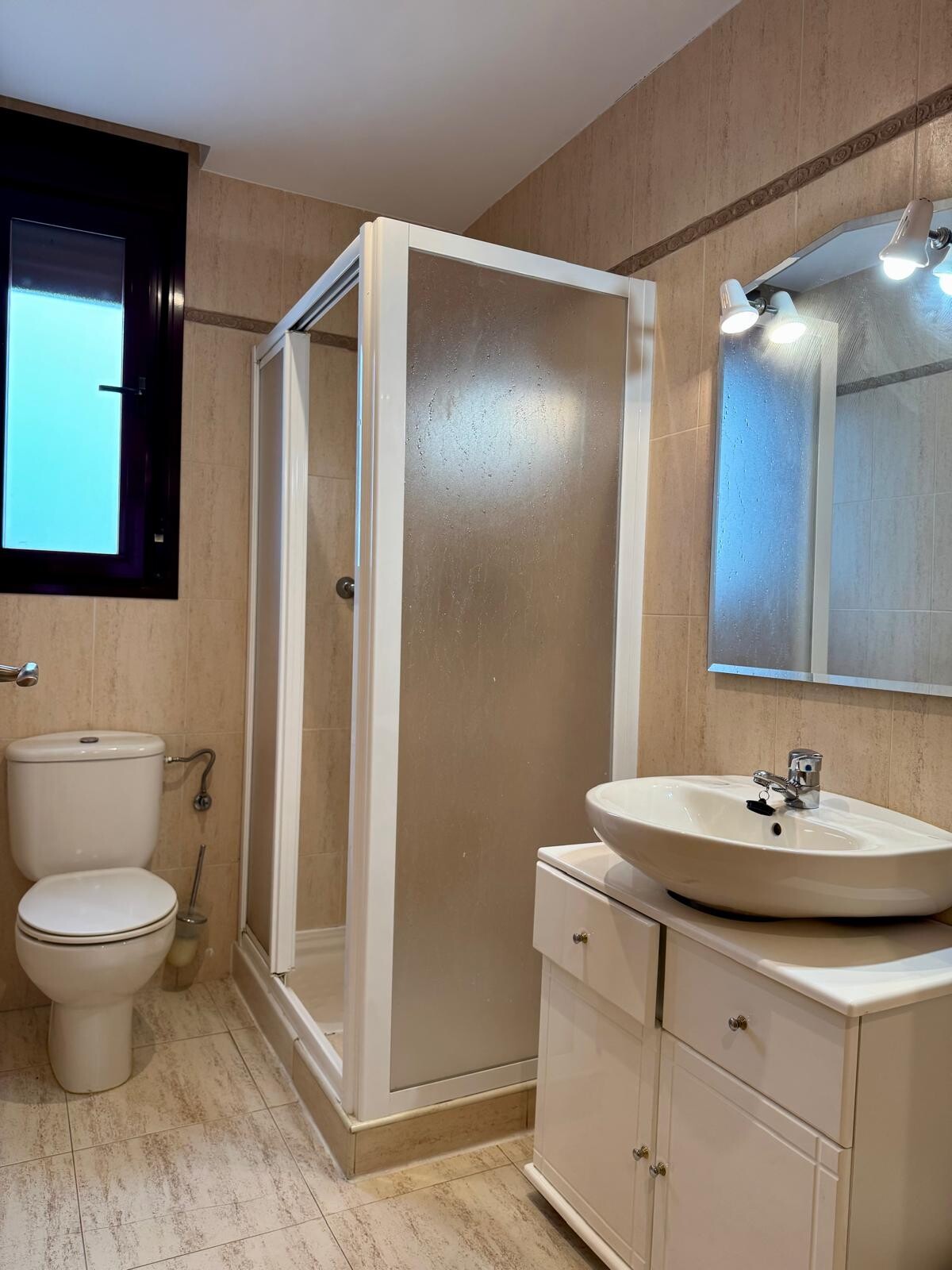 Habitación 300 m², Badajoz
