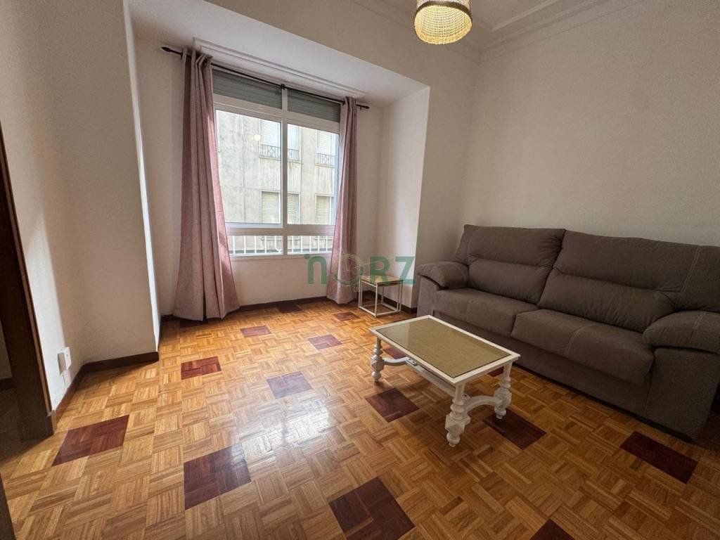 Habitación 112 m², Ourense