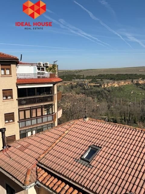 Pis de 80 m² a Segovia