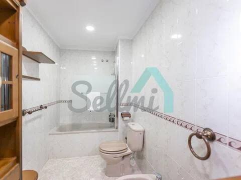 Piso de 80 m² en Oviedo