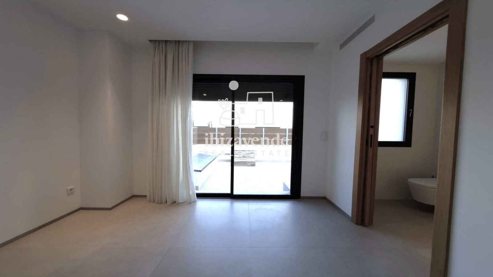 Дом 595 м² в Santa Eulària des Riu