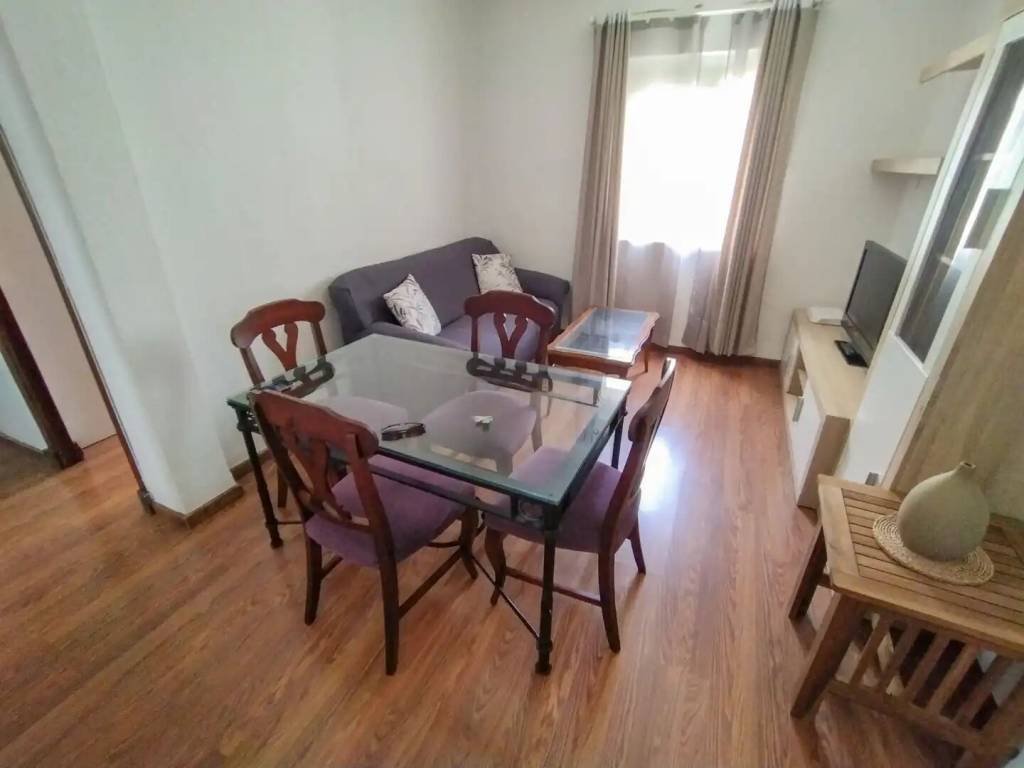 Piso de 85 m² en Cádiz