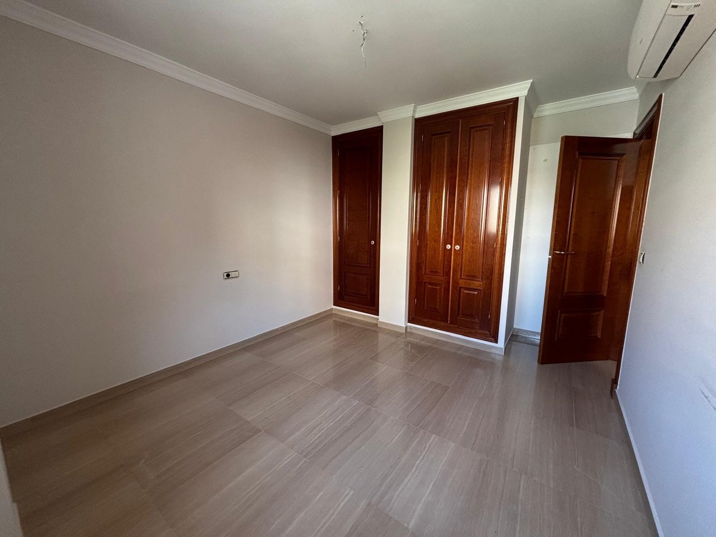Piso de 140 m² en Granada