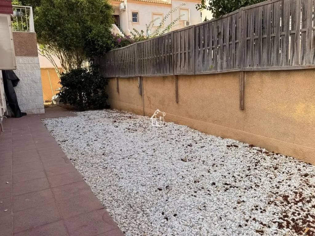 Casa de 90 m² en Orihuela