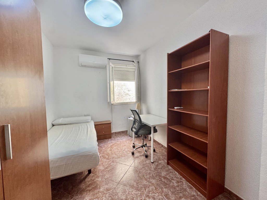 Habitación 18 m², Córdoba