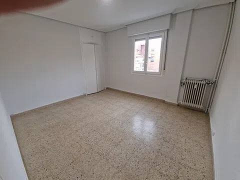 Piso de 95 m² en Logroño