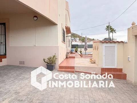 Casa de 230 m² en Alfaz del Pi