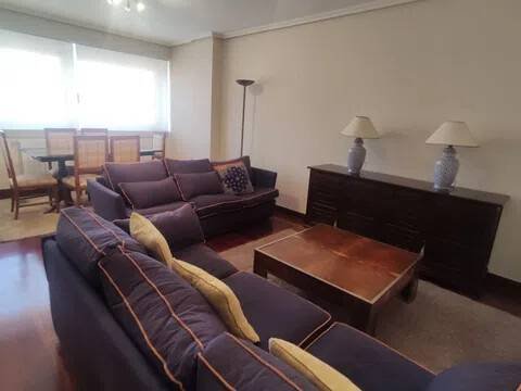 Piso de 90 m² en Ourense
