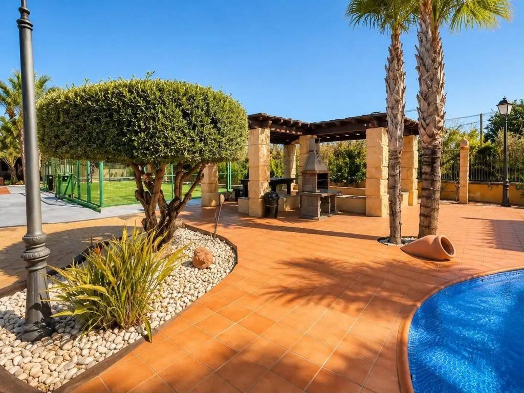 Casa de 340 m² en Elche